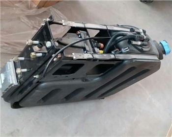 陜汽德龍尿素箱